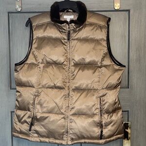 Charter Club Sz XL Women’s Champagne Faux Fur Trim, Feather Down Puffer Vest